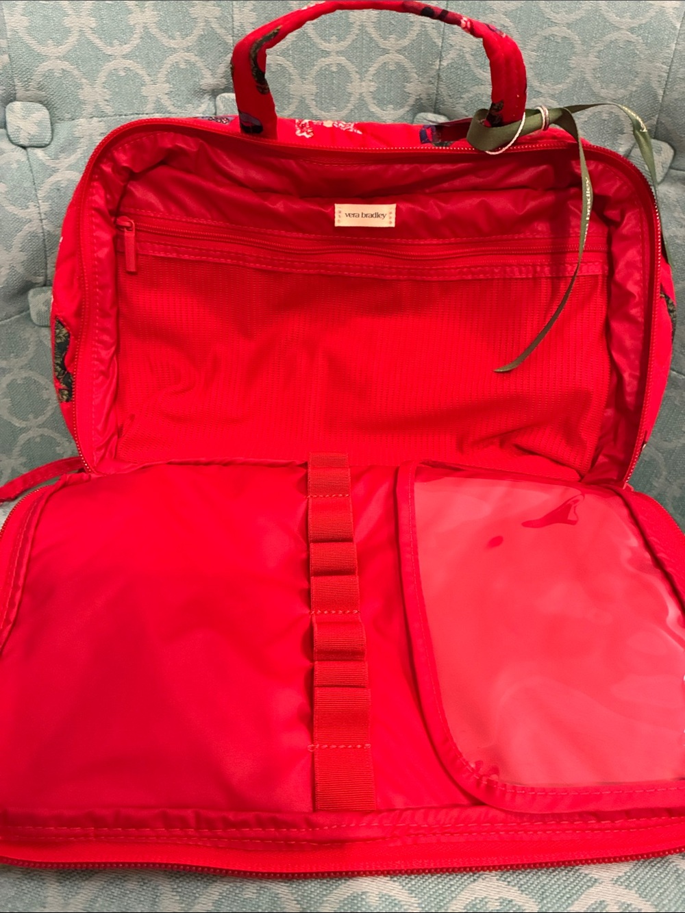 Vera Bradley Red Quilted Ultimate Travel Bag with Bow Print - Picture 4 of 9